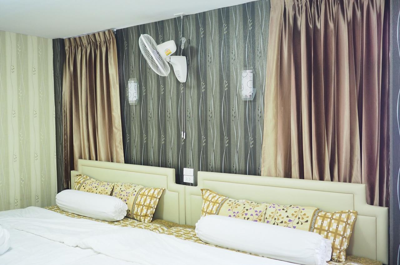 Hotel Hari Om Delhi Darbar Pattaya Exteriér fotografie