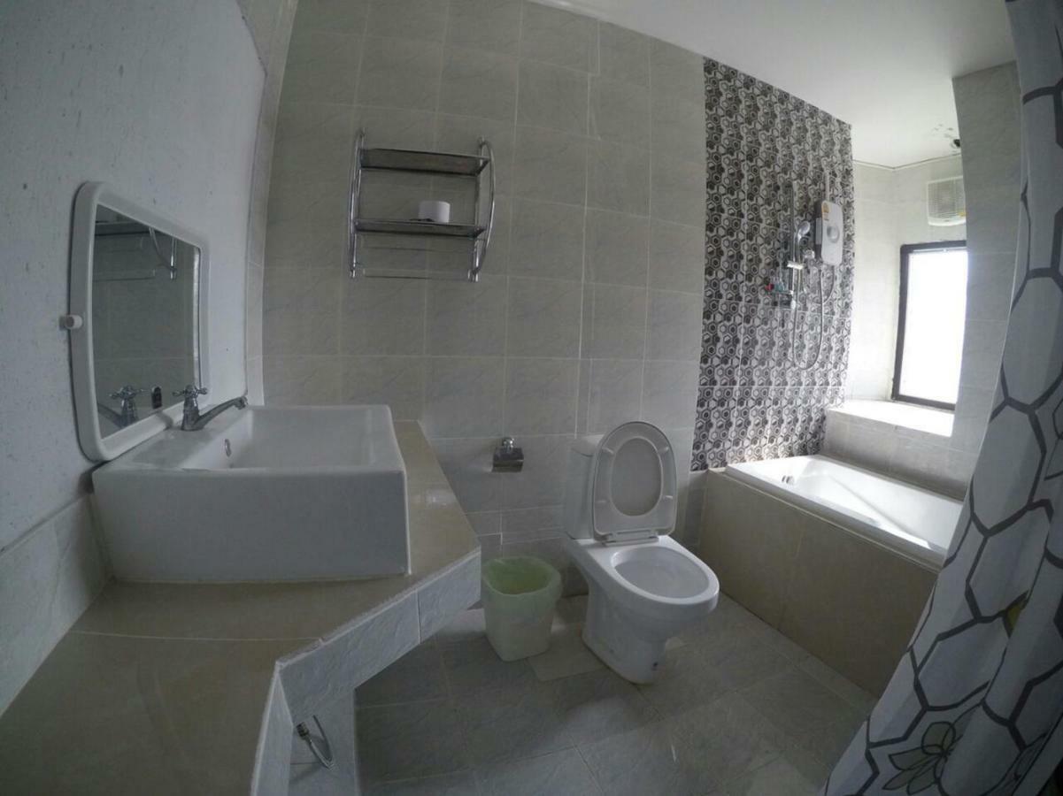 Hotel Hari Om Delhi Darbar Pattaya Exteriér fotografie